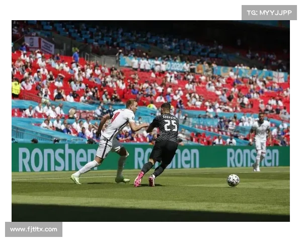 哈里凯恩：洞察力与射门技巧的完美结合解析他的非凡足球实力